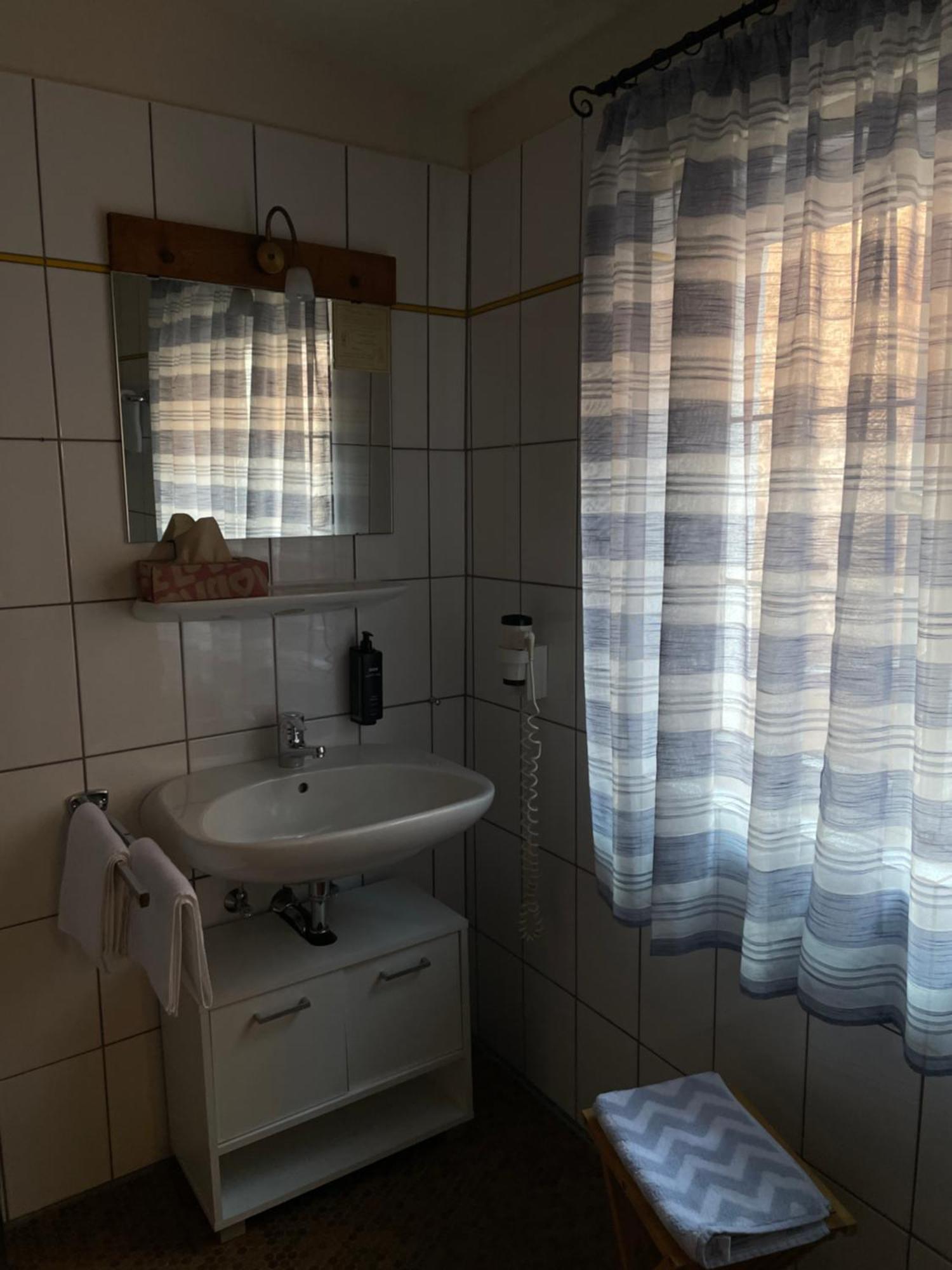 Burgmannenhaus Hotel Steinau an der Strasse Luaran gambar